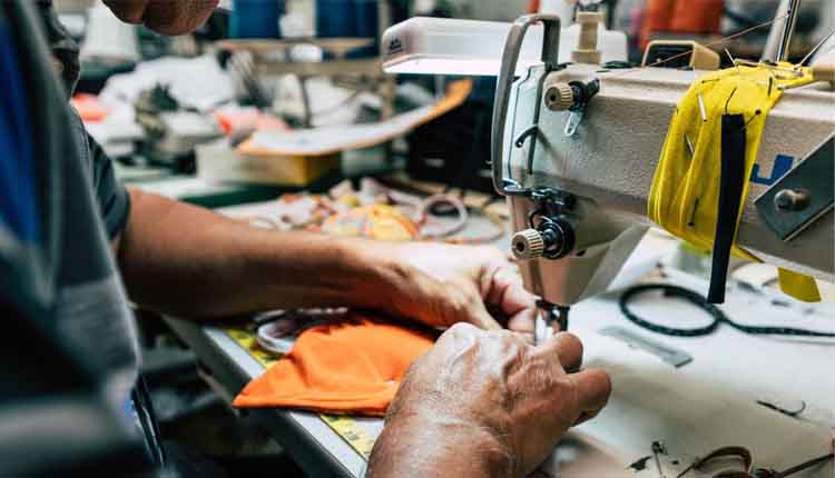 Clothing Manufacturers USA | Low MOQ | Fast Turnaround | Weft Apparel